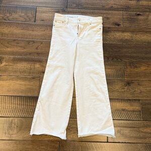 Gil’s’ Vineyard Vines White Denim Wide Leg Raw Hem - Size 12